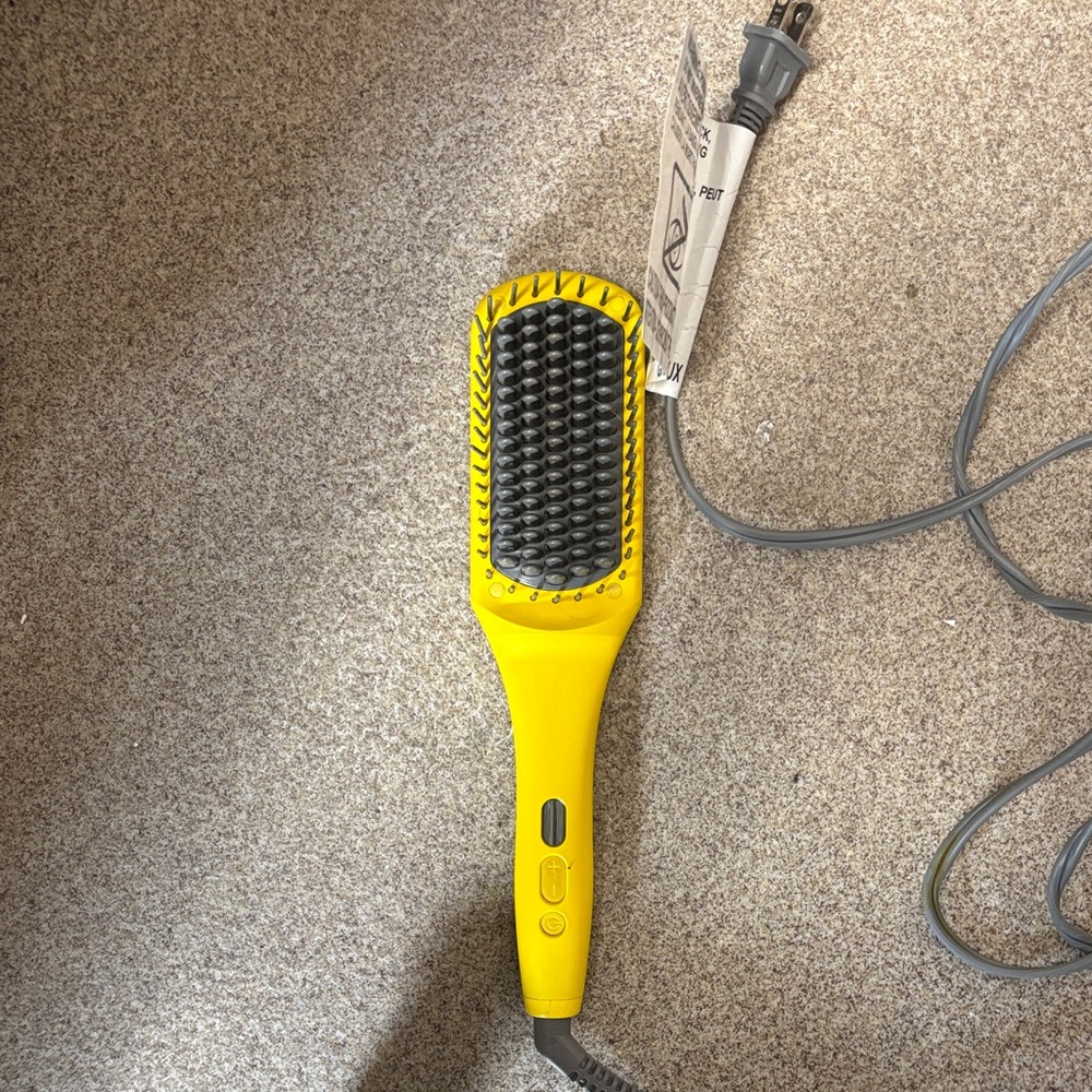 Drybar Yellow Heated Straightening Brush